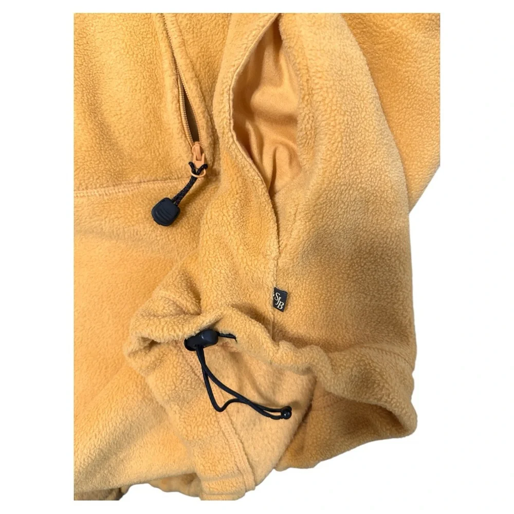 St. John's Bay Plush Fleece in Gray and Yellow